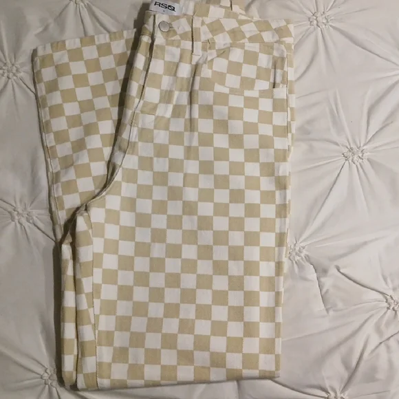 RSQ Cream and White Checkerboard Pants - Picture 2 of 4
